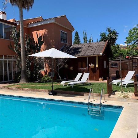 Chalet con piscina a 50 m de la playa . Marbella Exterior foto